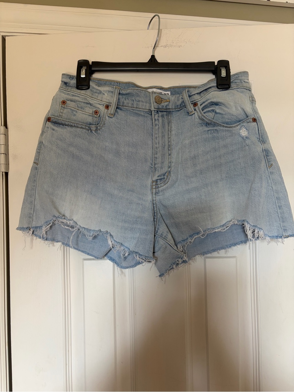 Daze Crossroads Mid-Rise Loose Denim Shorts (Current Style) - Picture 3 of 9